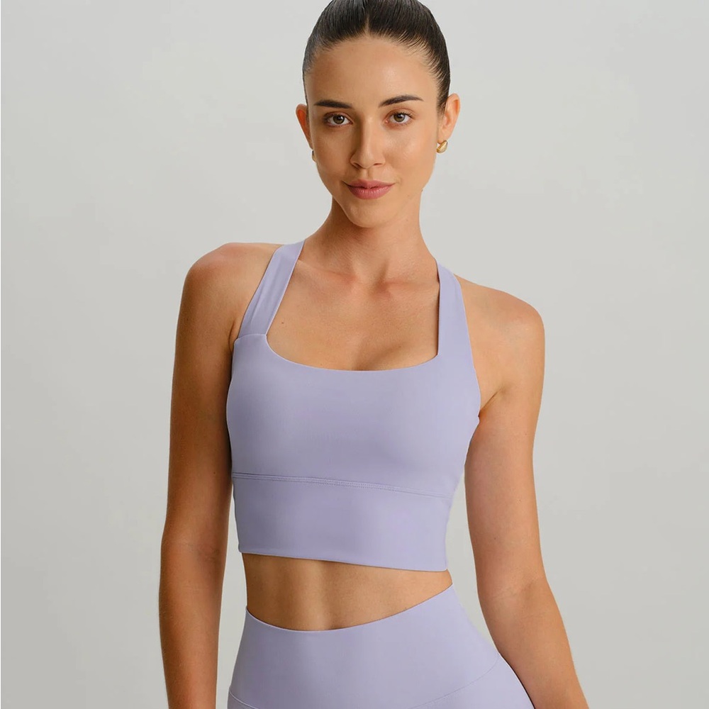 Berlook Activewear light Purple Lavender Twist X-Cross Sports Bra in S (NWT)